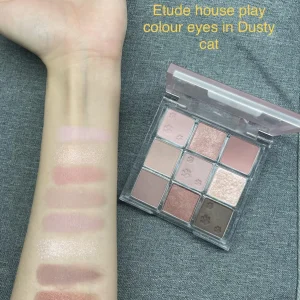 etude-play-color-eyes-palette-dusty-cat-pic-4