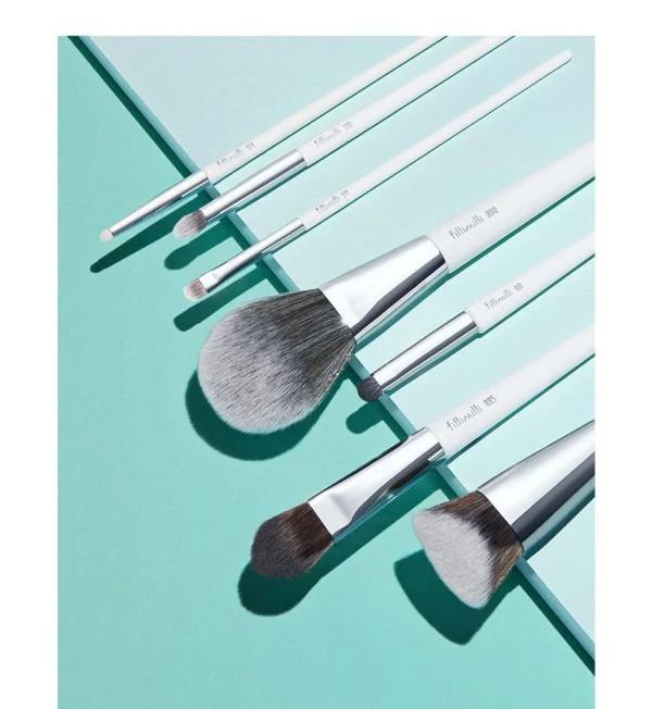 fillimilli-highlighter-fan-brush-856-pic-2