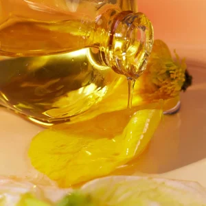 lador-perfumed-hair-oil-hinoki-pic-1